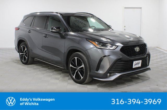 2021 Toyota Highlander XSE — photo 1 of 13