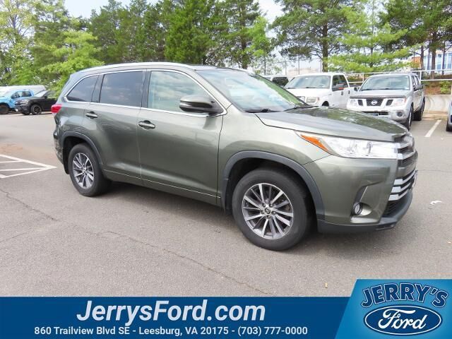 2018 Toyota Highlander XLE — photo 1 of 13