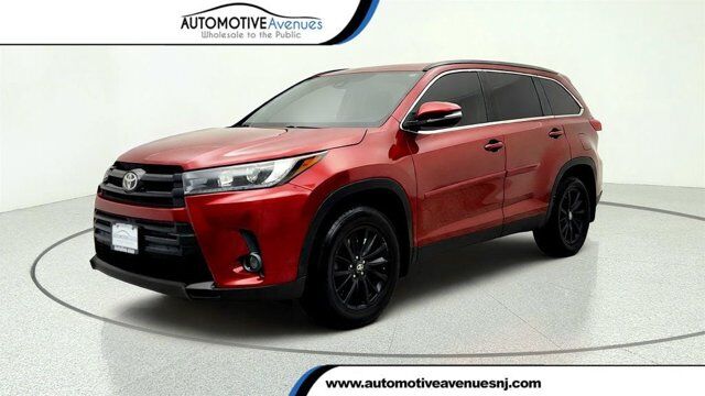 2019 Toyota Highlander SE