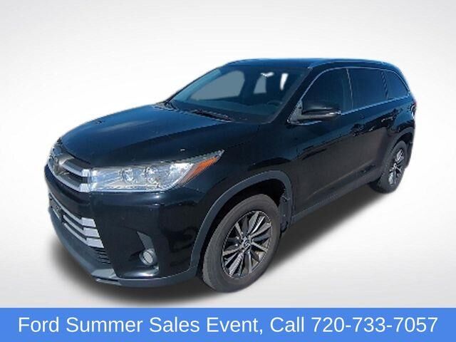 2019 Toyota Highlander XLE — photo 1 of 26