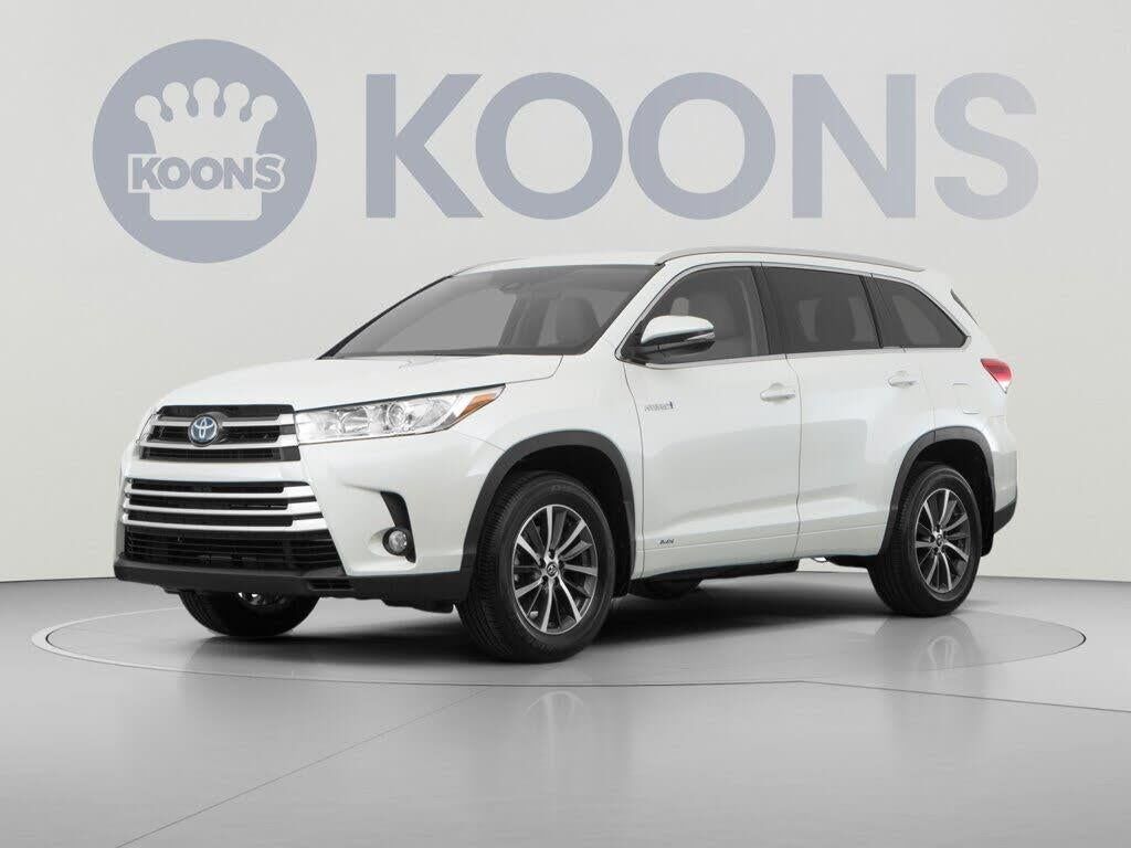 2017 Toyota Highlander XLE — photo 1 of 1
