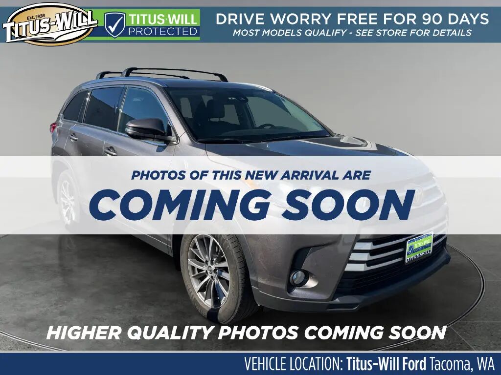 2019 Toyota Highlander XLE — photo 1 of 5