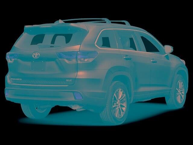 2019 Toyota Highlander XLE — photo 1 of 39