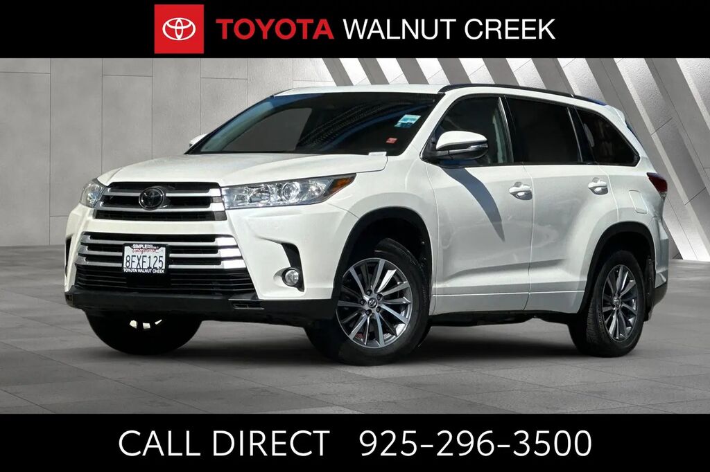 2018 Toyota Highlander XLE — photo 1 of 13