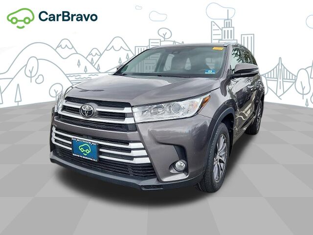 2017 Toyota Highlander SE