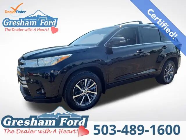 2019 Toyota Highlander XLE — photo 1 of 10