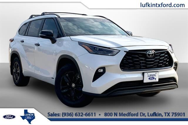 2025 Toyota Highlander Hybrid XLE — photo 1 of 26