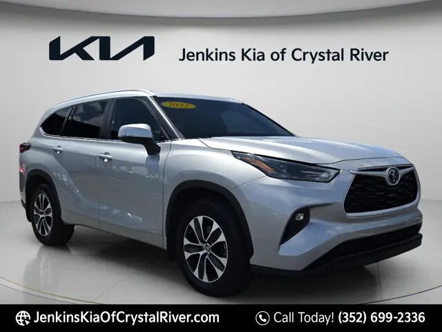 2023 Toyota Highlander Hybrid XLE