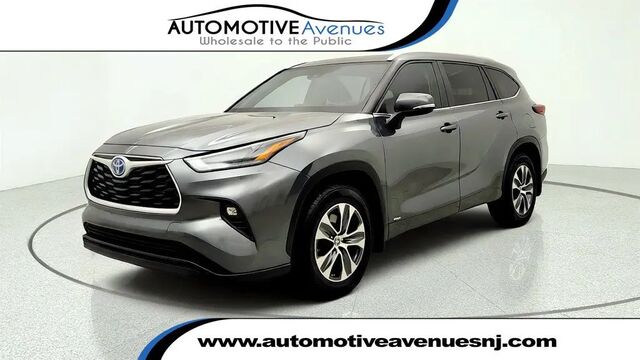 2024 Toyota Highlander Hybrid XLE