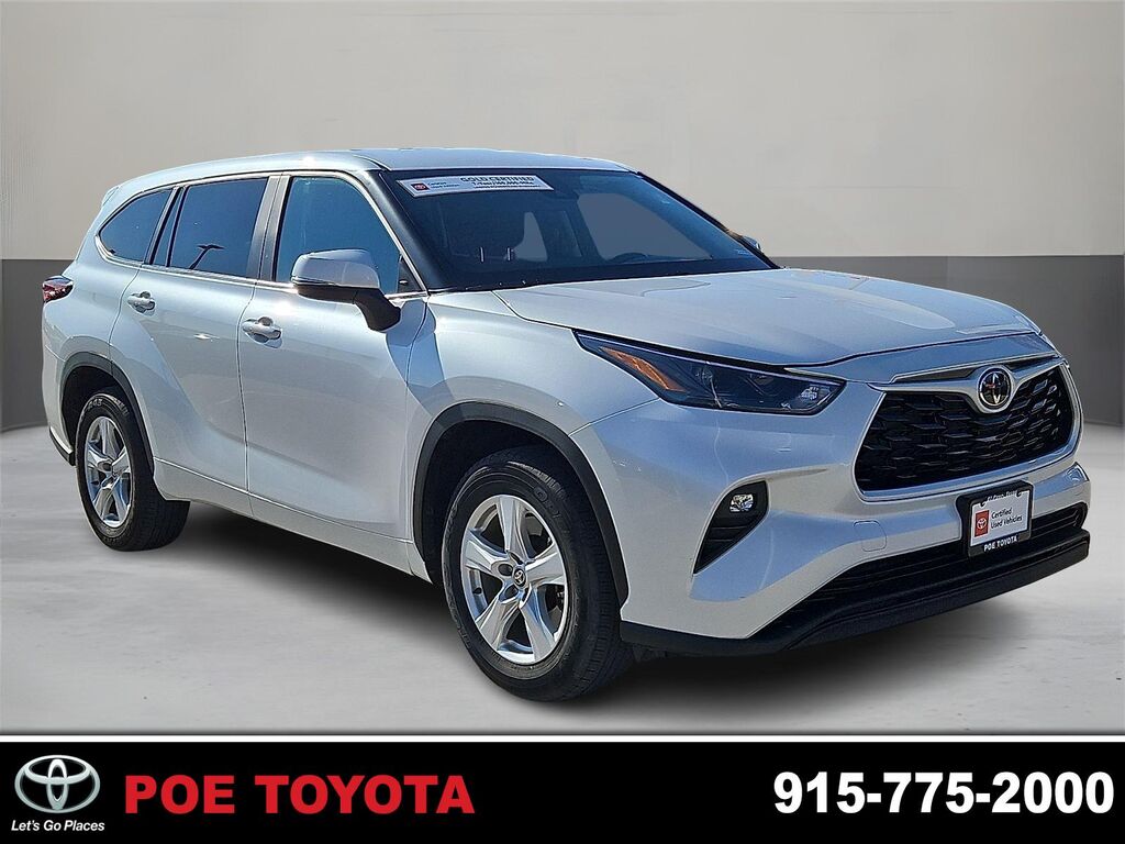 2025 Toyota Highlander XLE — photo 1 of 12