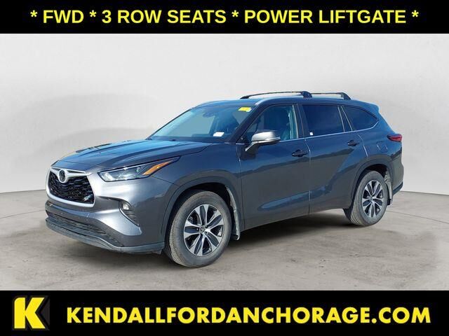 2023 Toyota Highlander LE