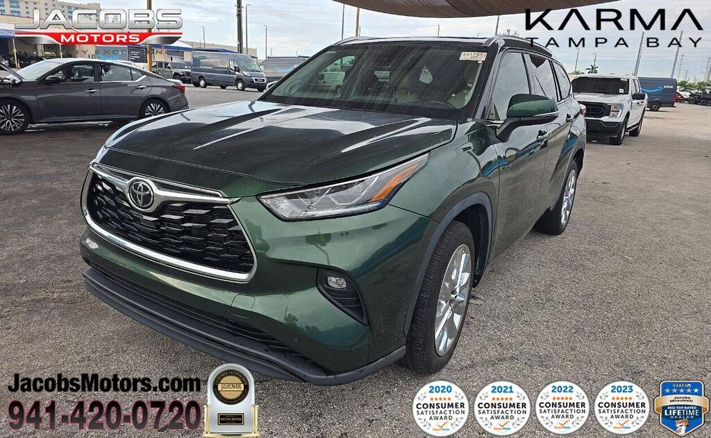 2023 Toyota Highlander Limited — photo 1 of 13