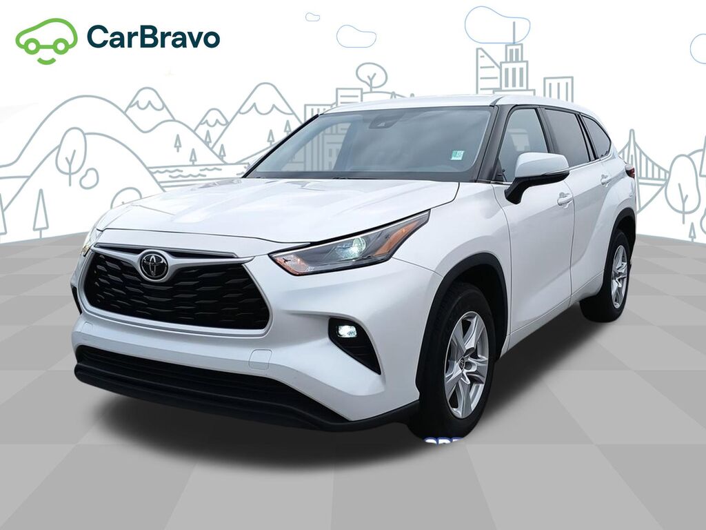 2024 Toyota Highlander LE — photo 1 of 6
