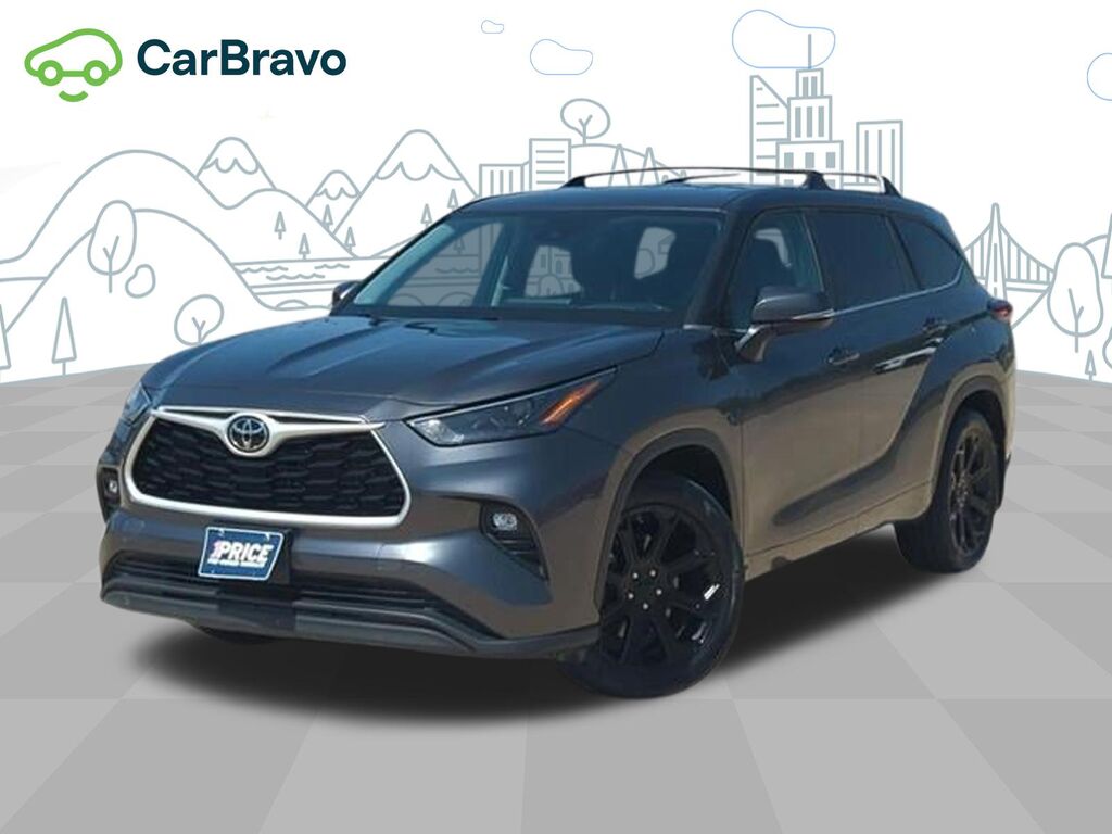2024 Toyota Highlander LE — photo 1 of 6