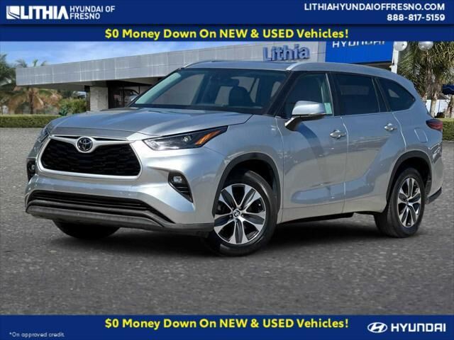 2023 Toyota Highlander XLE