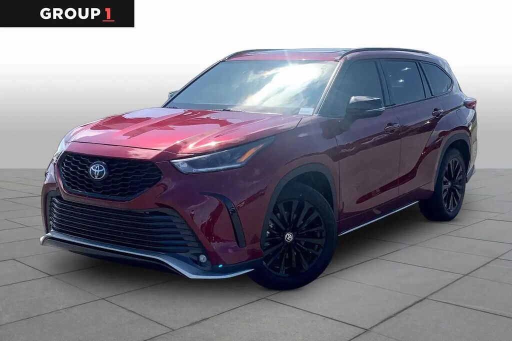 2023 Toyota Highlander XSE — photo 1 of 13