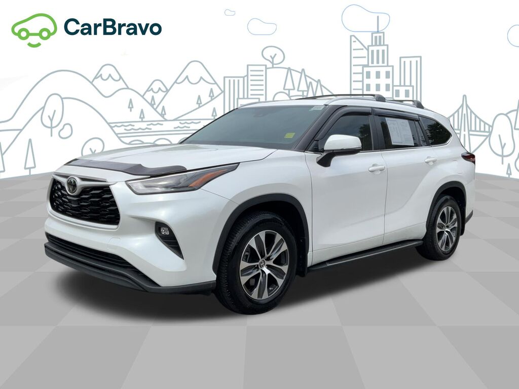 2024 Toyota Highlander XLE — photo 1 of 6