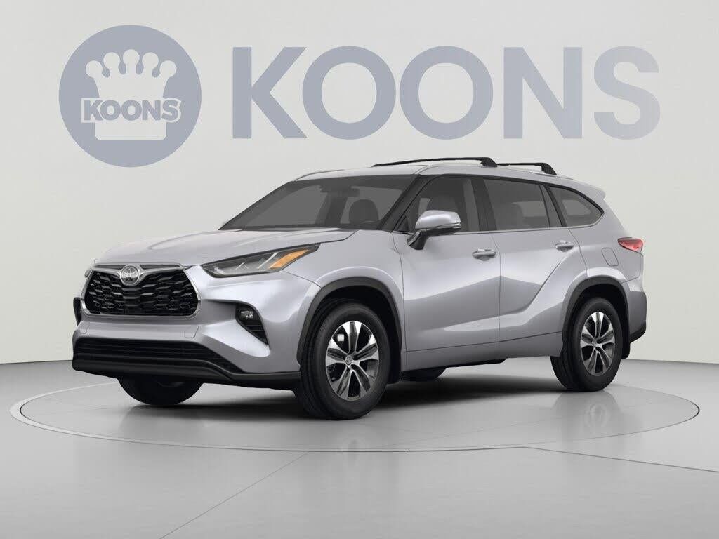 2023 Toyota Highlander XLE — photo 1 of 1