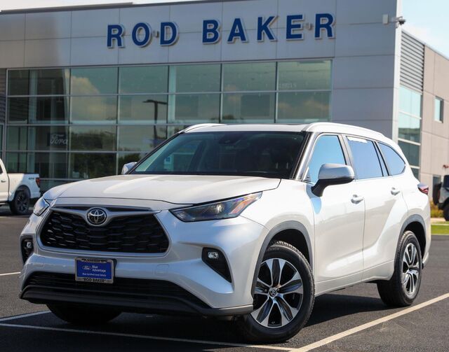 2023 Toyota Highlander LE