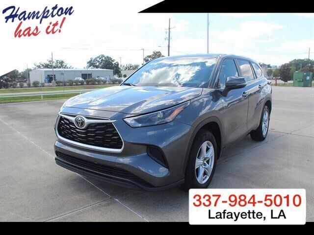 2023 Toyota Highlander L — photo 1 of 89