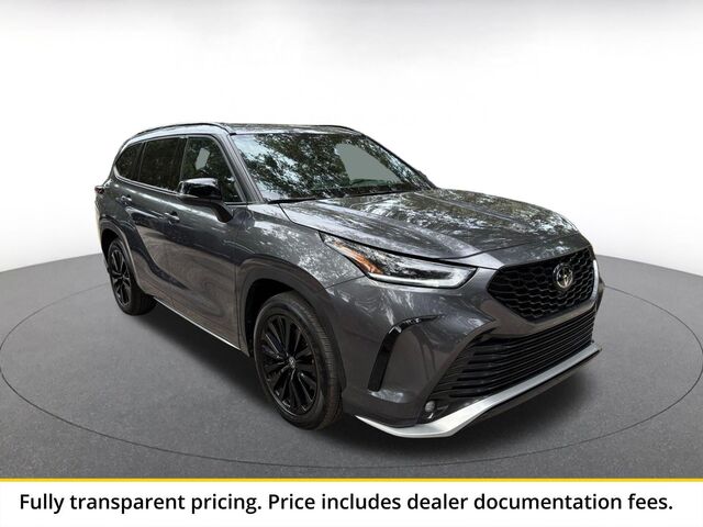 2025 Toyota Highlander LE