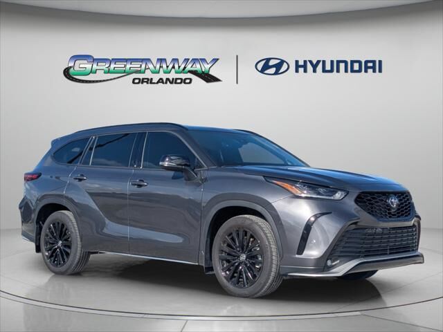 2025 Toyota Highlander XSE