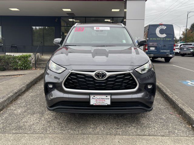 2025 Toyota Highlander XLE