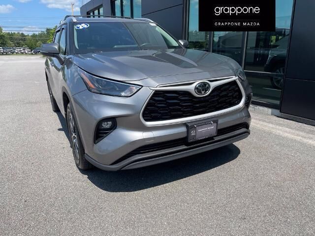 2025 Toyota Highlander XLE