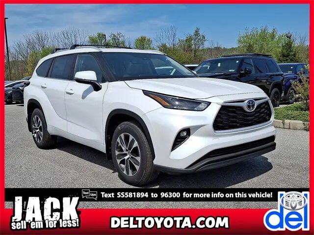 2025 Toyota Highlander XLE — photo 1 of 10