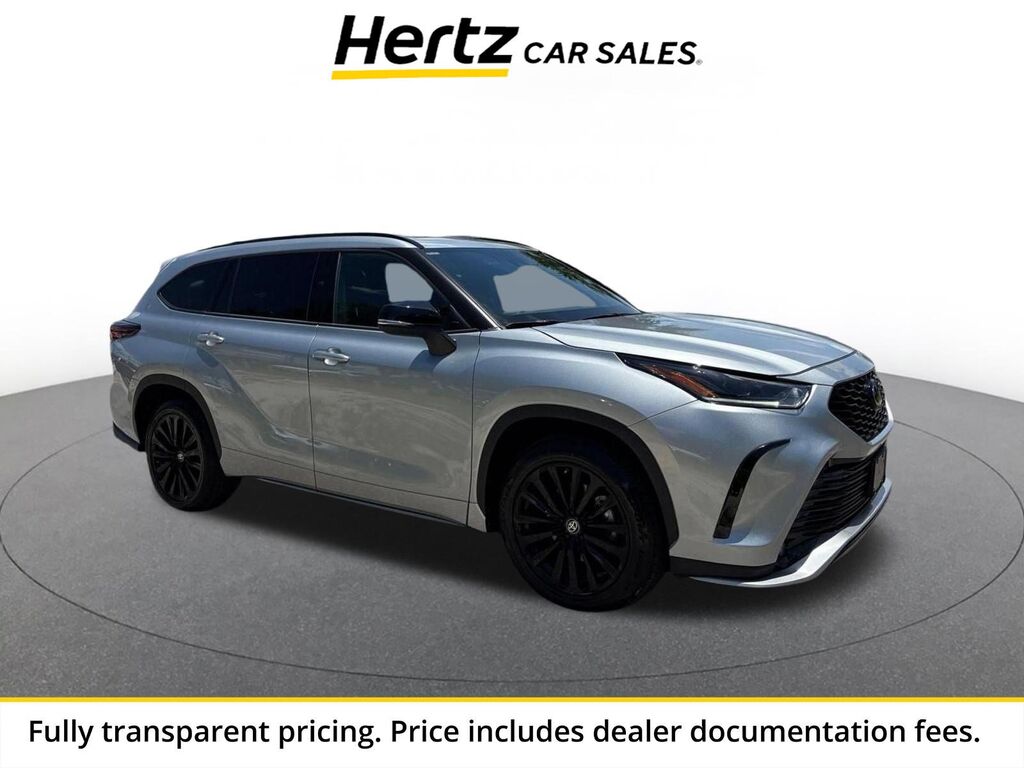 2025 Toyota Highlander XSE — photo 1 of 13
