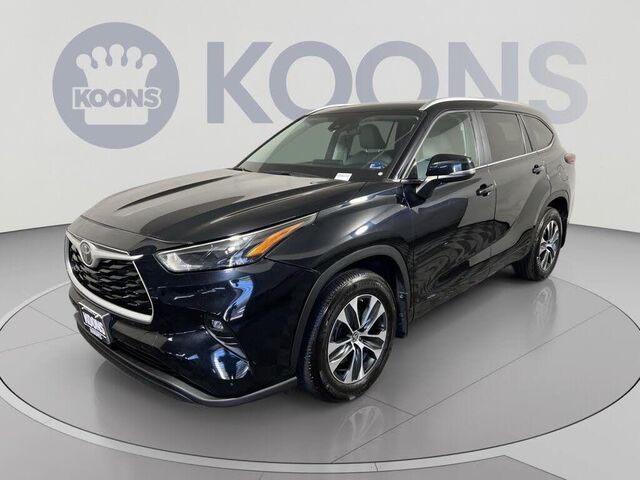 2024 Toyota Highlander LE