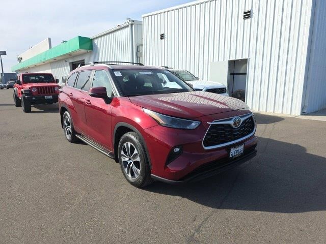 2024 Toyota Highlander XLE