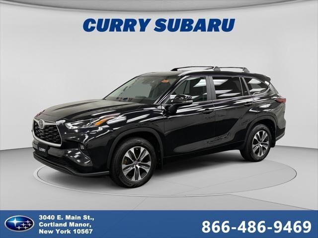 2024 Toyota Highlander XLE — photo 1 of 1