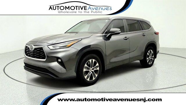 2024 Toyota Highlander XLE