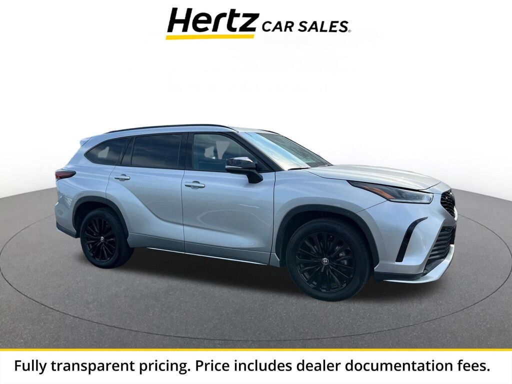 2025 Toyota Highlander XSE — photo 1 of 13