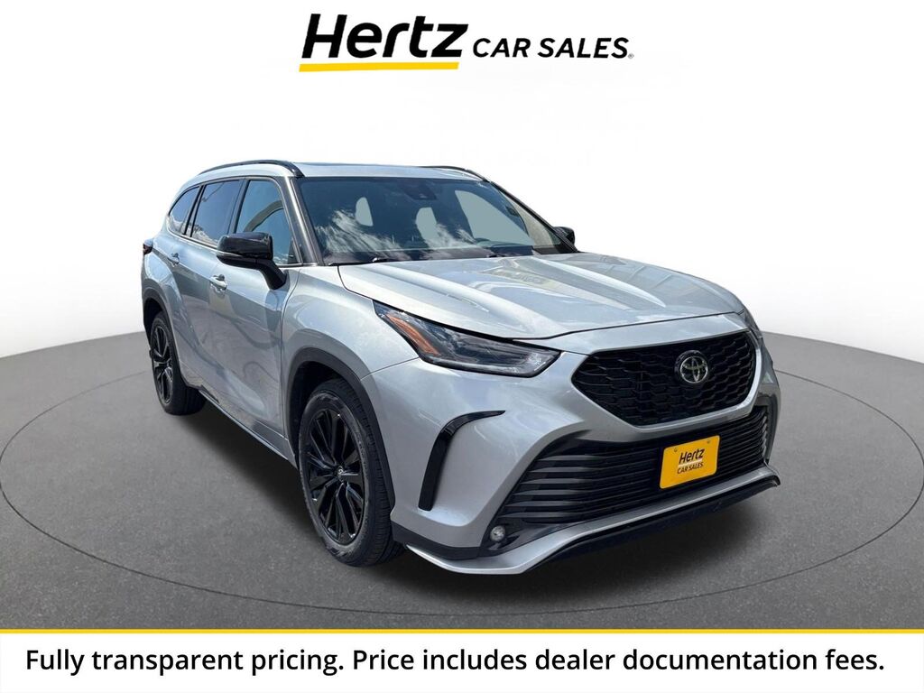 2025 Toyota Highlander XSE — photo 1 of 13