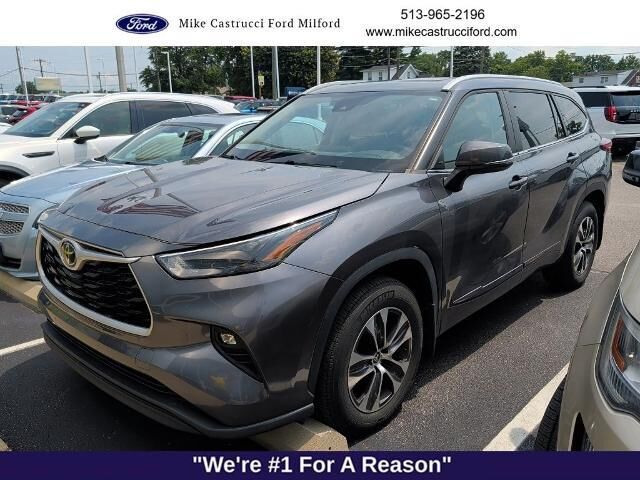 2023 Toyota Highlander LE
