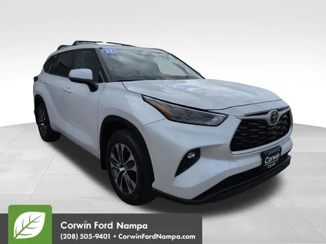 2023 Toyota Highlander LE