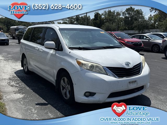 2014 Toyota Sienna LE