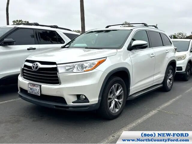 2015 Toyota Highlander XLE — photo 1 of 19