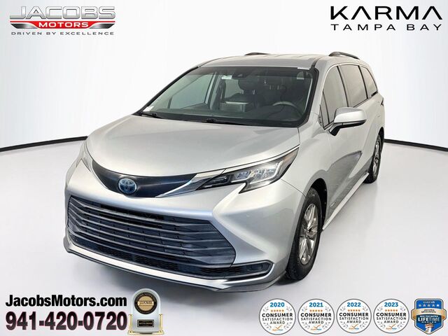 2021 Toyota Sienna LE 8-Passenger