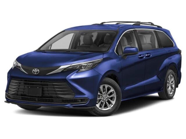 2026 Toyota Sienna LE 8-Passenger