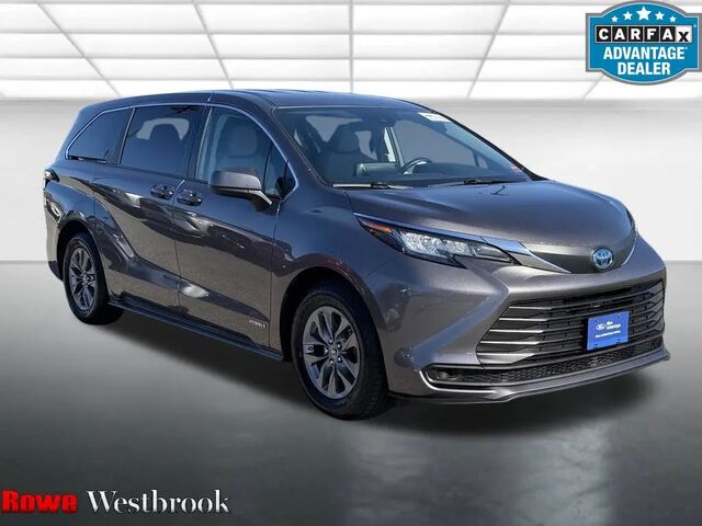 2021 Toyota Sienna LE 8-Passenger