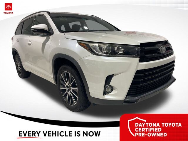 2017 Toyota Highlander SE