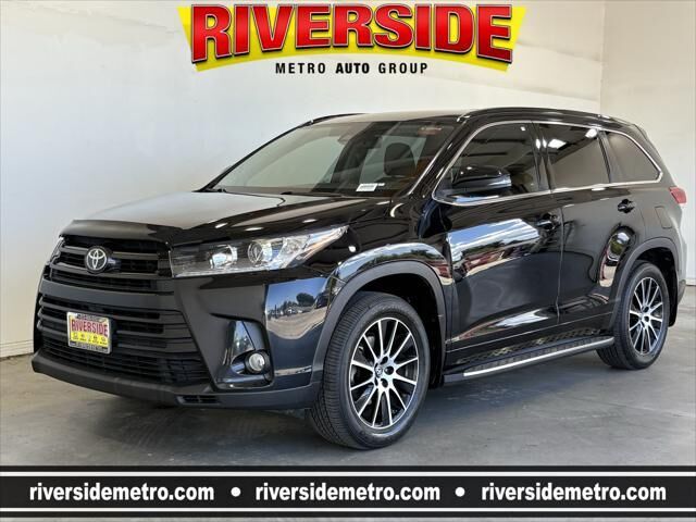 2017 Toyota Highlander SE