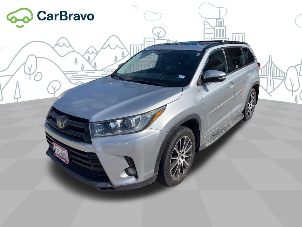 2018 Toyota Highlander SE — photo 1 of 2