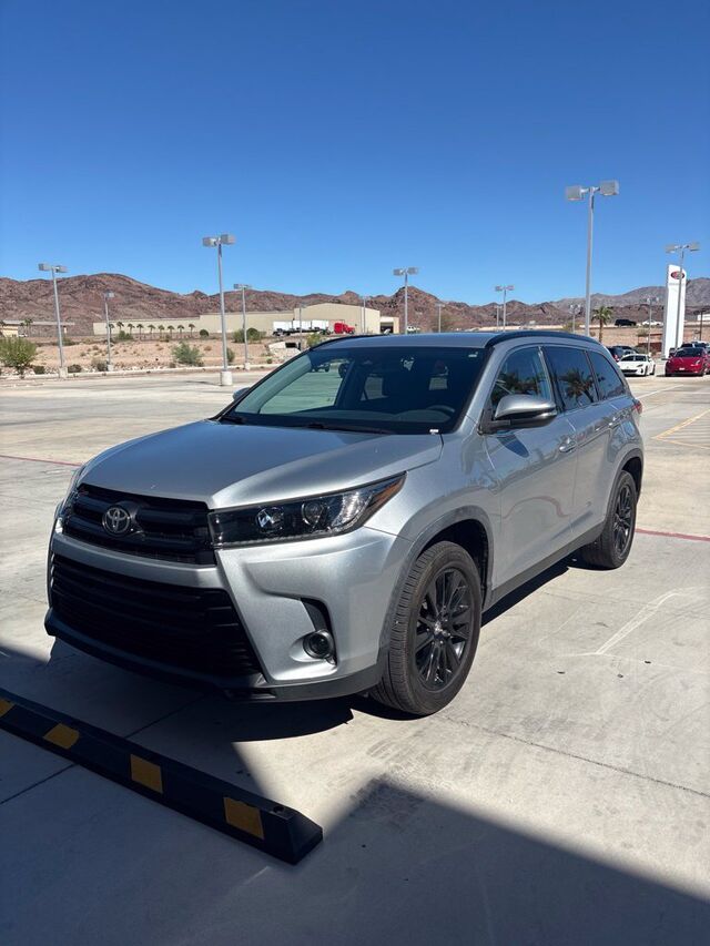 2019 Toyota Highlander SE