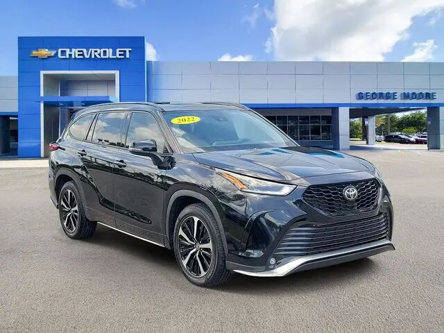 2022 Toyota Highlander XSE