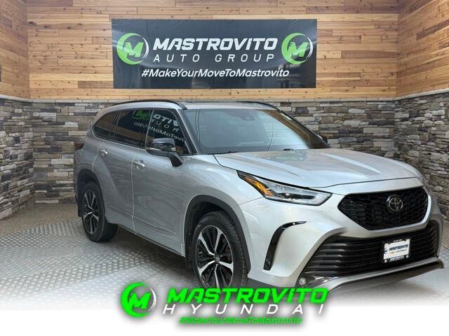 2022 Toyota Highlander XSE