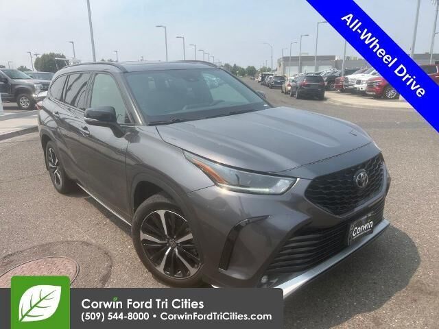 2021 Toyota Highlander XSE — photo 1 of 40